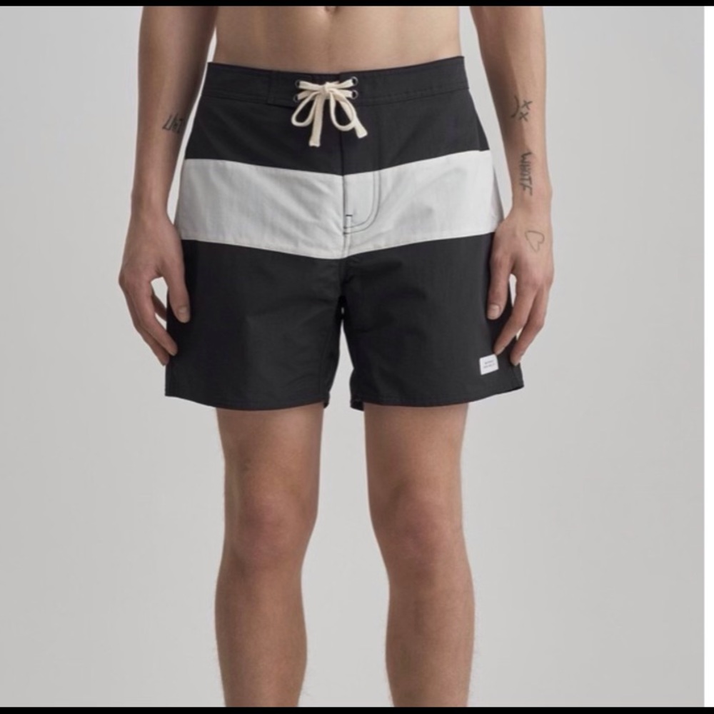 New With Tags! Saturdays NYC Grand Board Short in Midnight / Ivory Size 30